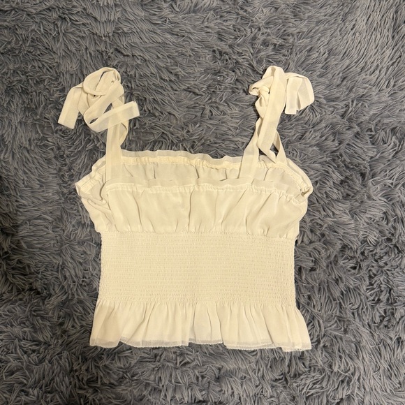 Aritzia babydoll blouse - Picture 5 of 5